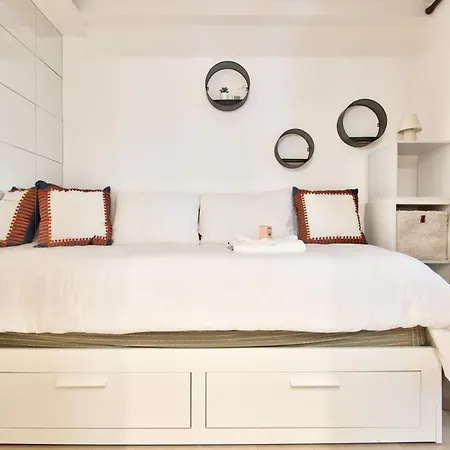 Apartment Avec Grande Terrasse Yourhosthelper